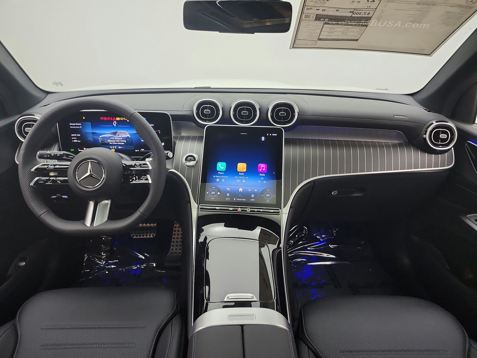 New 2026 Polar White Mercedes-Benz GLC 300 image 14