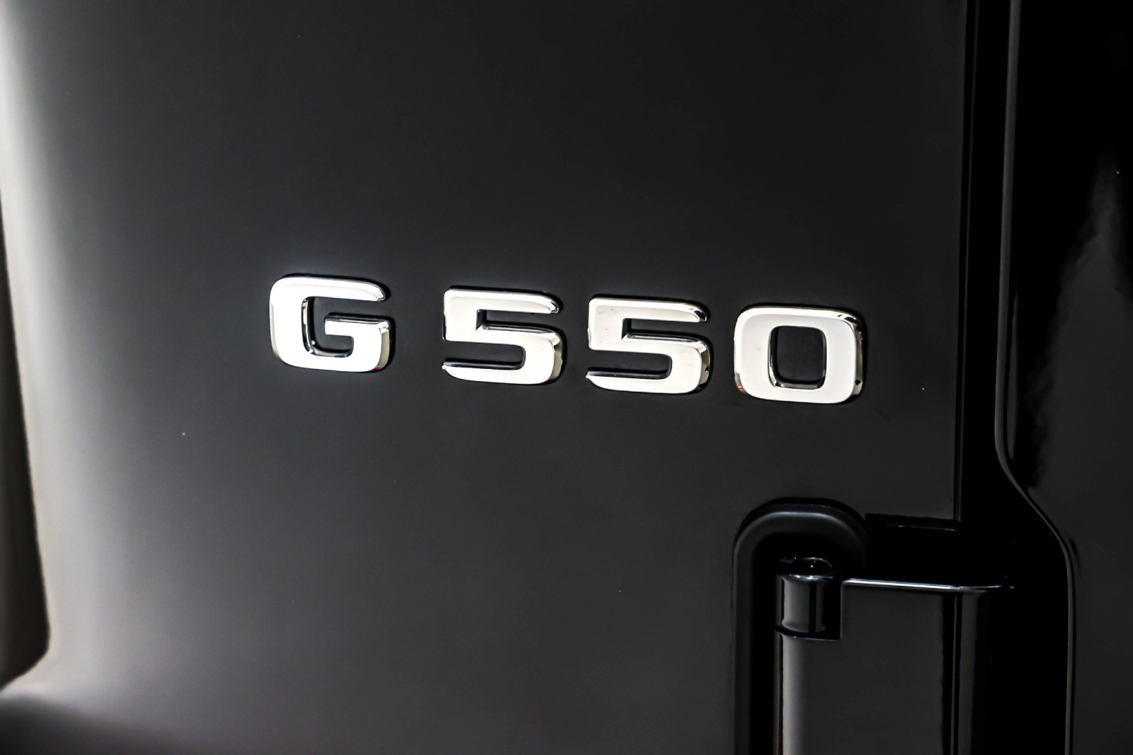 Certified Used 2025 Obsidian Black Metallic Mercedes-Benz G 550 SUV image 9