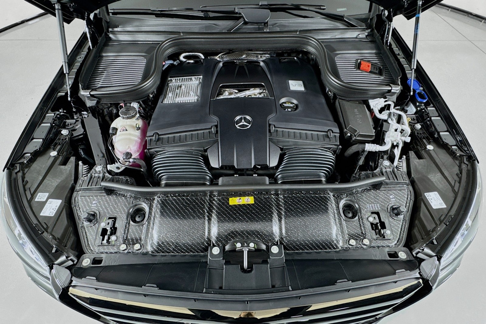 New 2026 Obsidian Black Metallic Mercedes-Benz GLS 580 4MATIC® SUV image 11