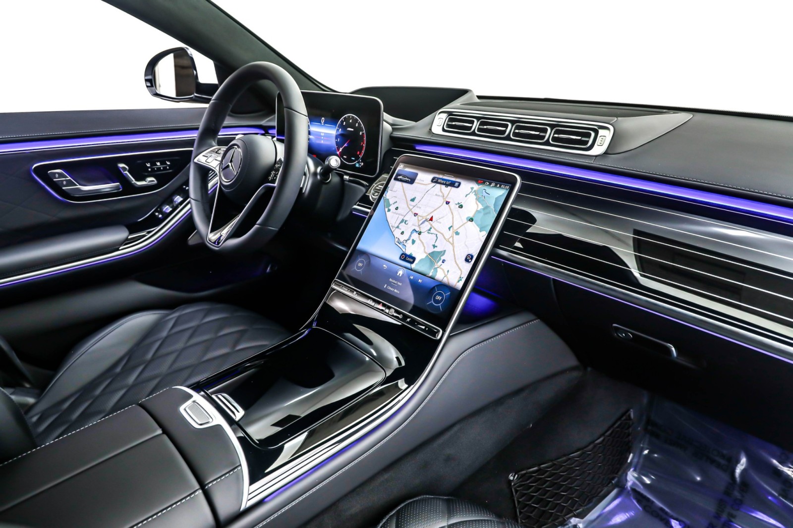 New 2026 MANUFAKTUR Moonlight White Metallic Mercedes-Benz S 580 4MATIC® Sedan image 5