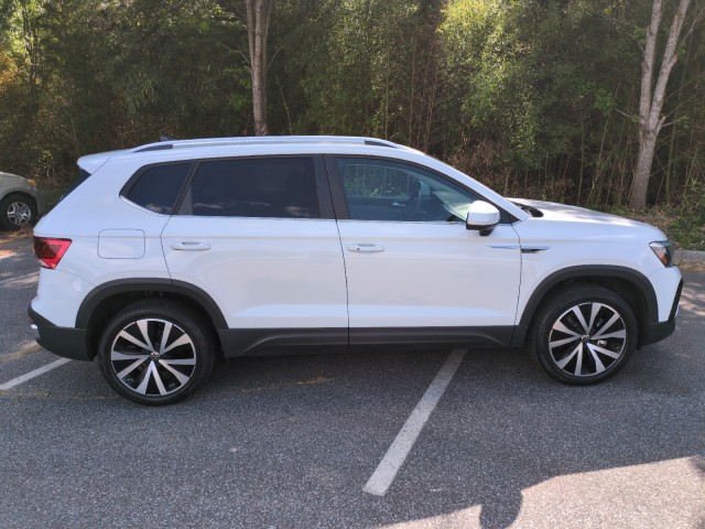 VolkswagenTaos8