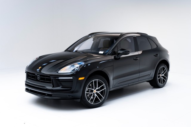 2025  Macan  in , 