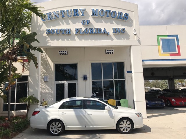 2006 Toyota Avalon XLS Leather Heated Seats Sunroof CD Cassette in pompano beach, Florida