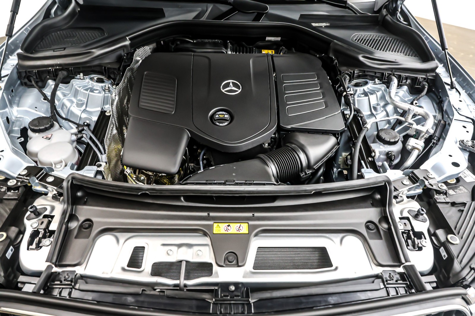 New 2026 Cirrus Silver Metallic Mercedes-Benz GLC 300 image 11