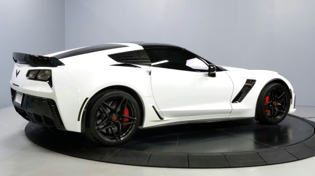 2015 Chevrolet Corvette Z06 2LZ 10