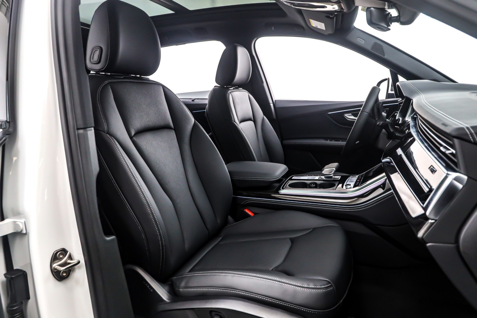 New 2026 Carrara White Audi Premium Plus 55 quattro image 7