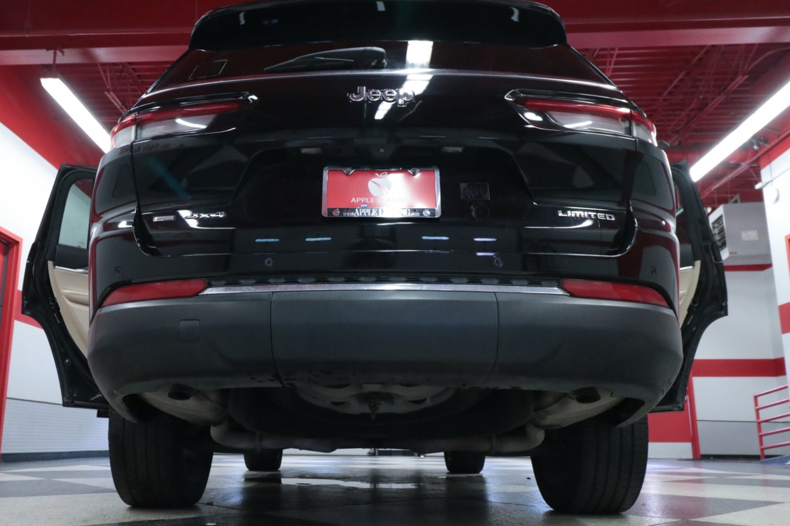 Used Car 2021 Jeep Grand Cherokee L  Limited For Sale Under $30,000 In Austin, Texas