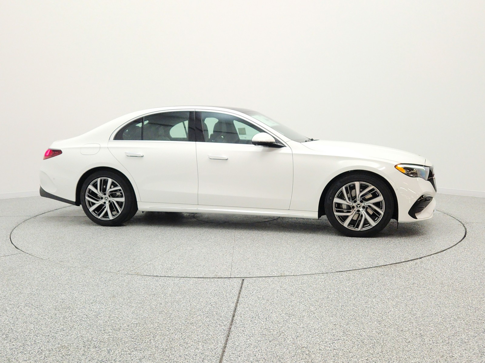 New 2026 Polar White Mercedes-Benz E 350 RWD Sedan image 4