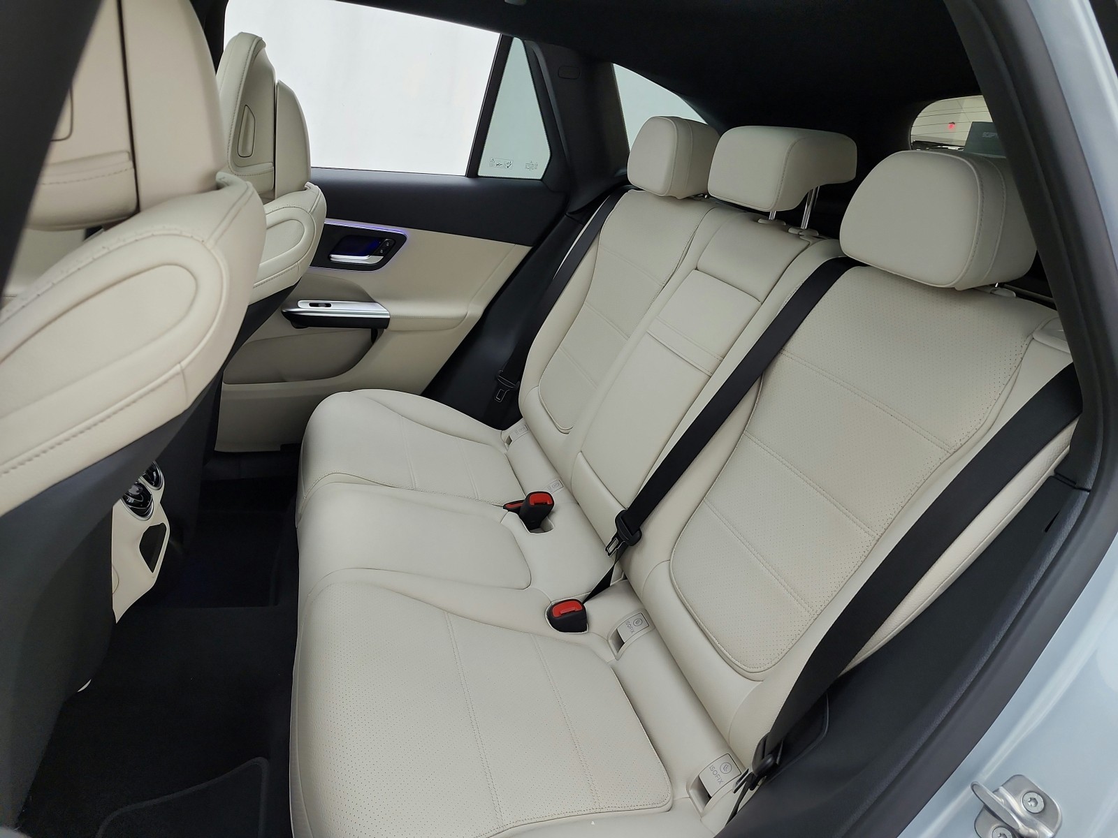 New 2027 Cirrus Silver Metallic Mercedes-Benz GLC 300 SUV image 11
