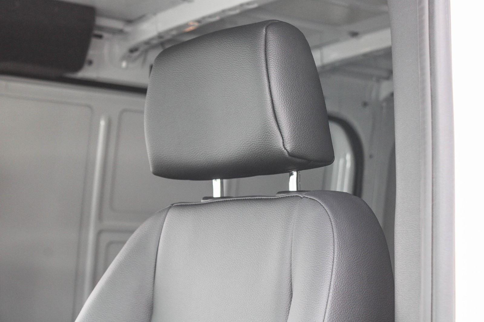Sprinter Cargo Van 2500 w/144-Inch Wheelbase