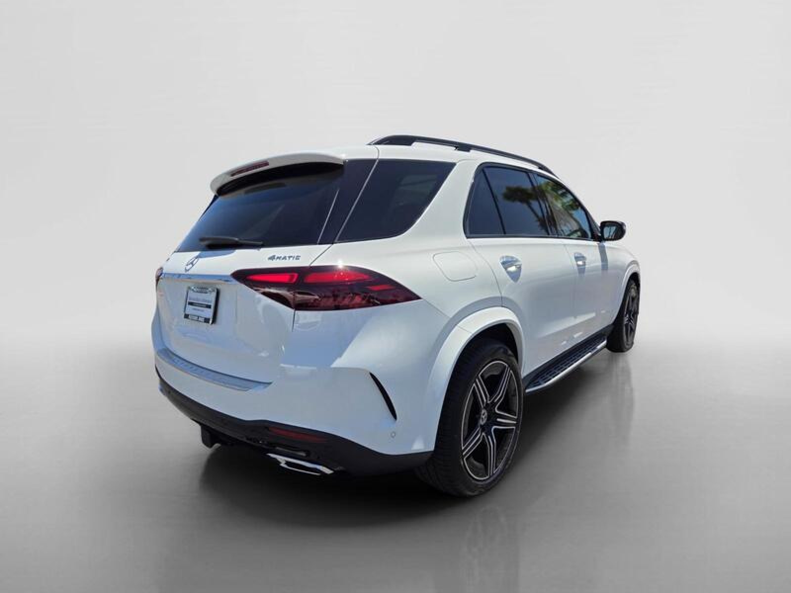 New 2026 Polar White Mercedes-Benz GLE 450 4MATIC® SUV image 5