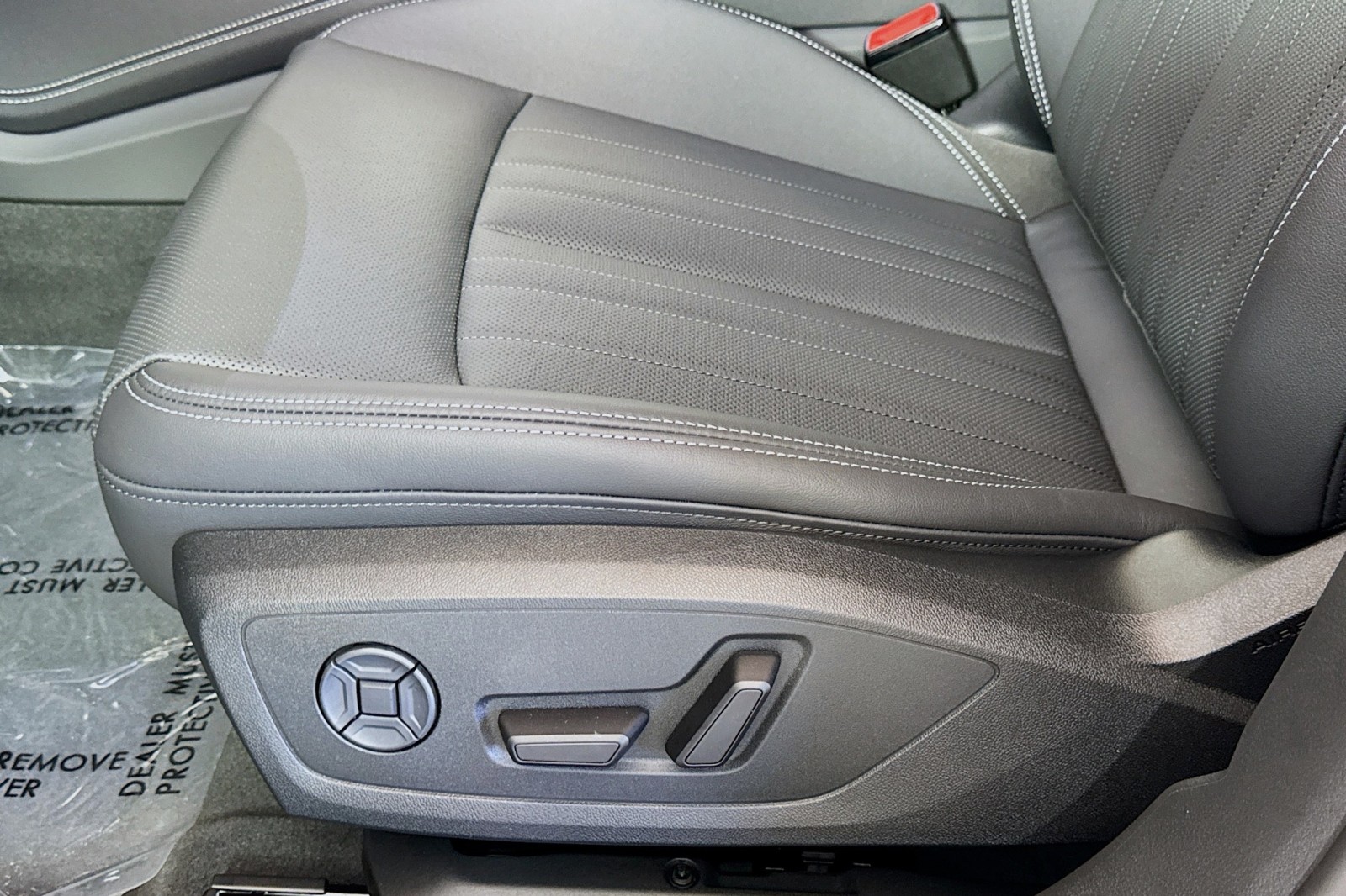 New 2025 Mythos Black Metallic Audi Premium Plus 45 TFSI quattro image 17