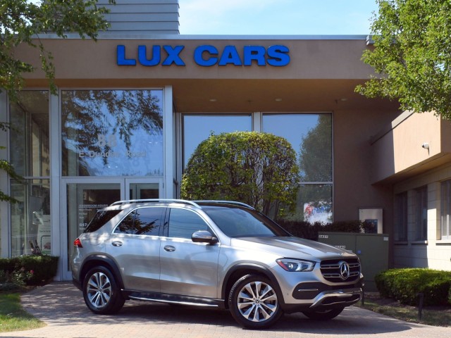 2020 Mercedes-Benz GLE Premium Pkg. Park Assist Pano Moonroof Heated fron 1