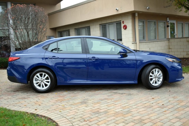 2025 Toyota Camry Hybrid! Push Button Start Blind Spot Monitor Traff 14