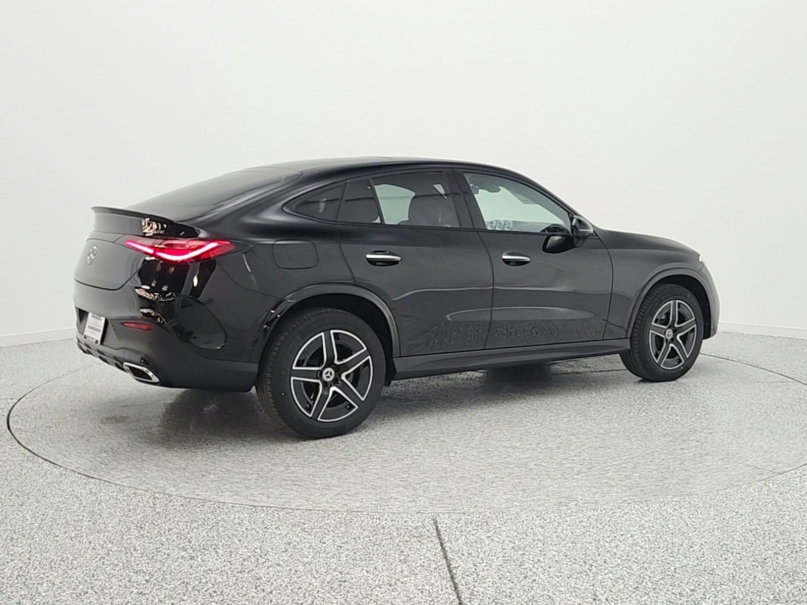 New 2026 Black Mercedes-Benz GLC 300 image 5