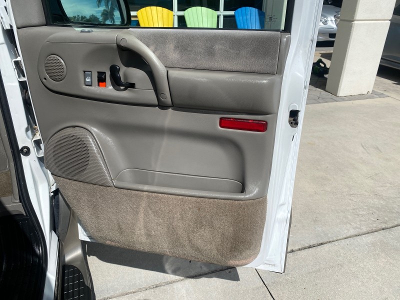 2005 Chevrolet Astro Passenger LT LOW MILES 67,376 1 OWNER in , 