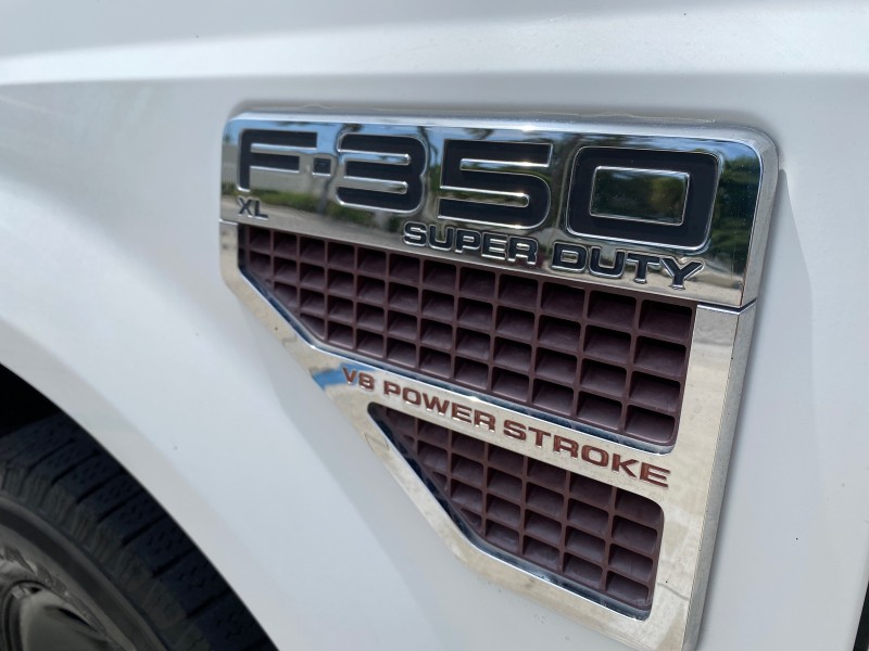 2008 Ford Super Duty F-350 POWER STROKE TURBO DIESEL XL in , 