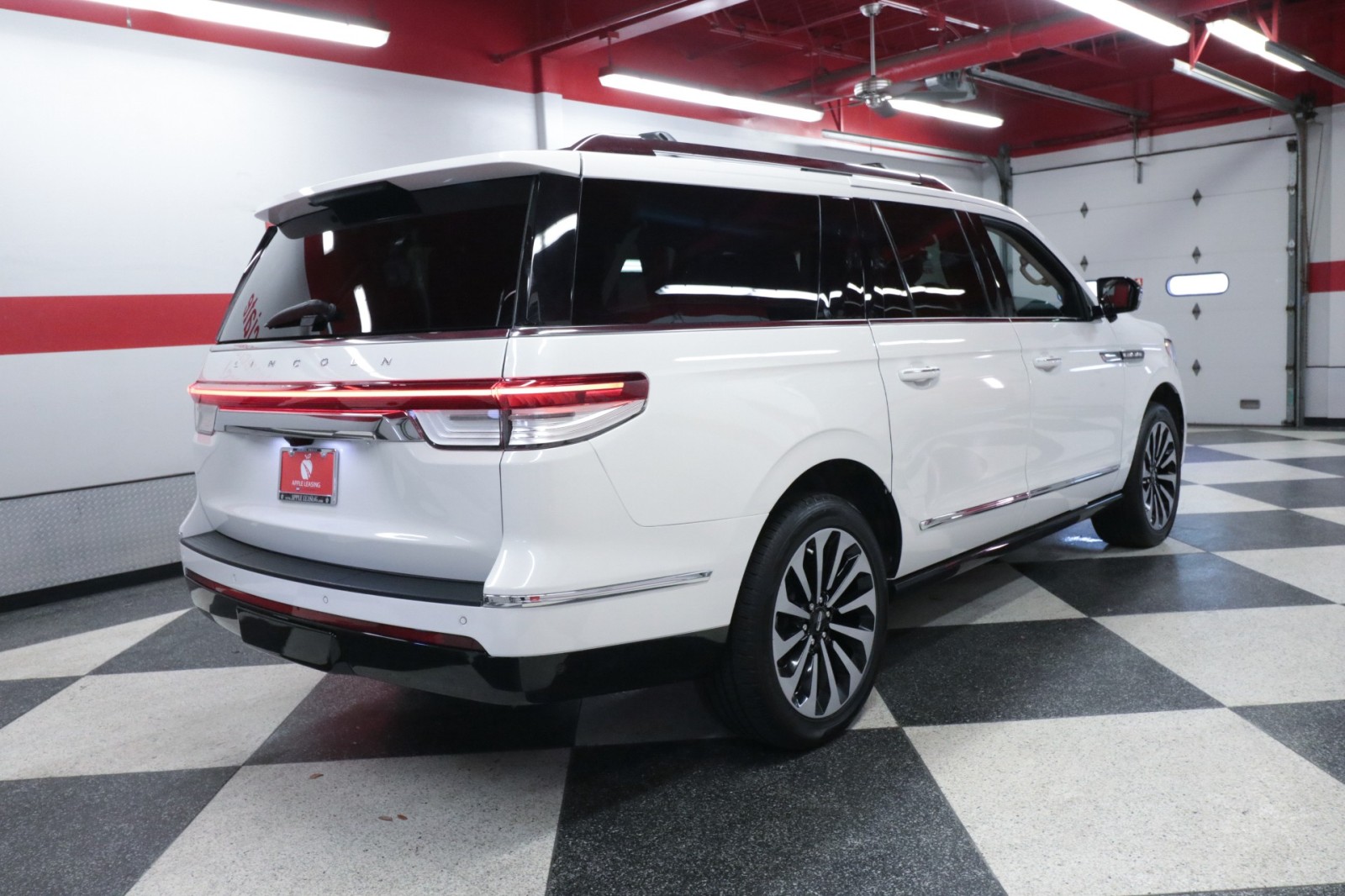 Used Car 2023 Lincoln Navigator L  Reserve For Sale In Austin, Texas