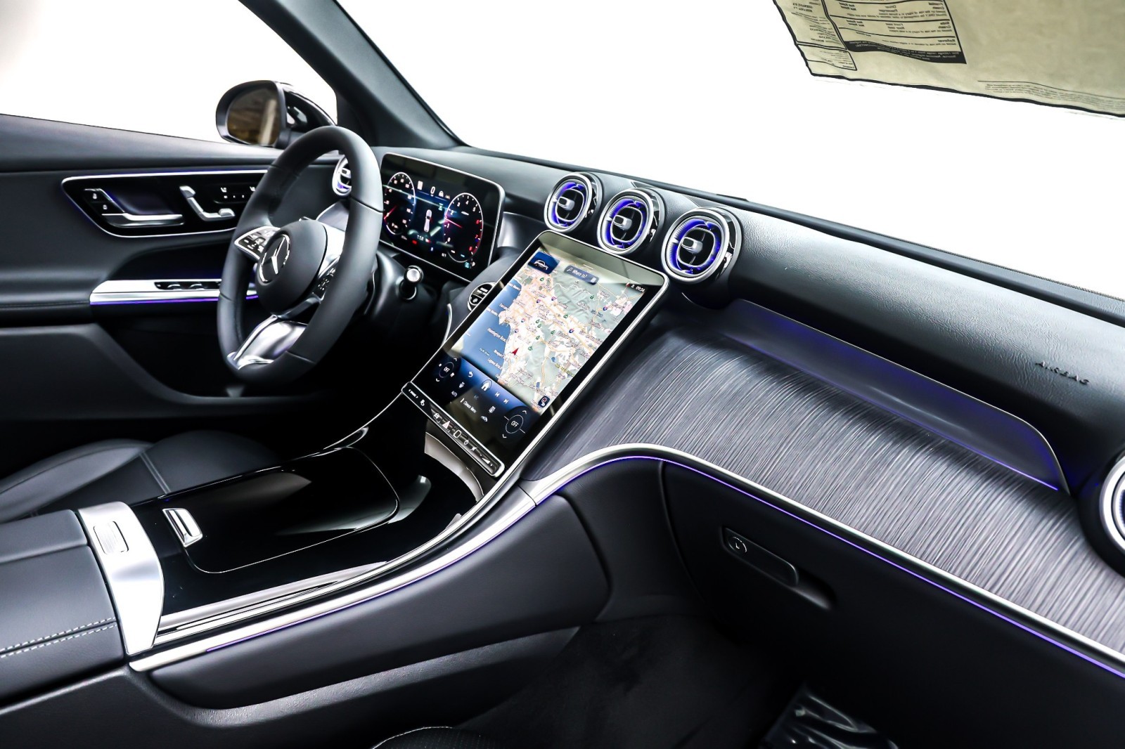 New 2026 Black Mercedes-Benz GLC 300 SUV image 5