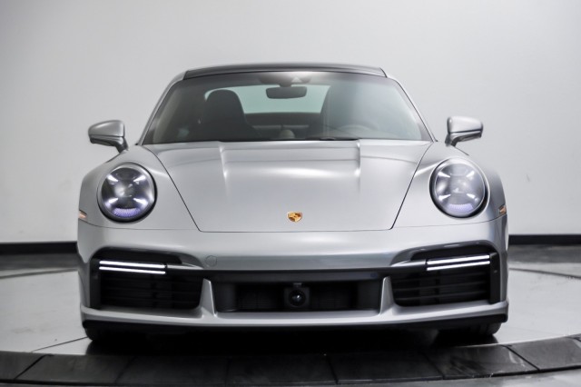 2022 Porsche 911 Turbo 8