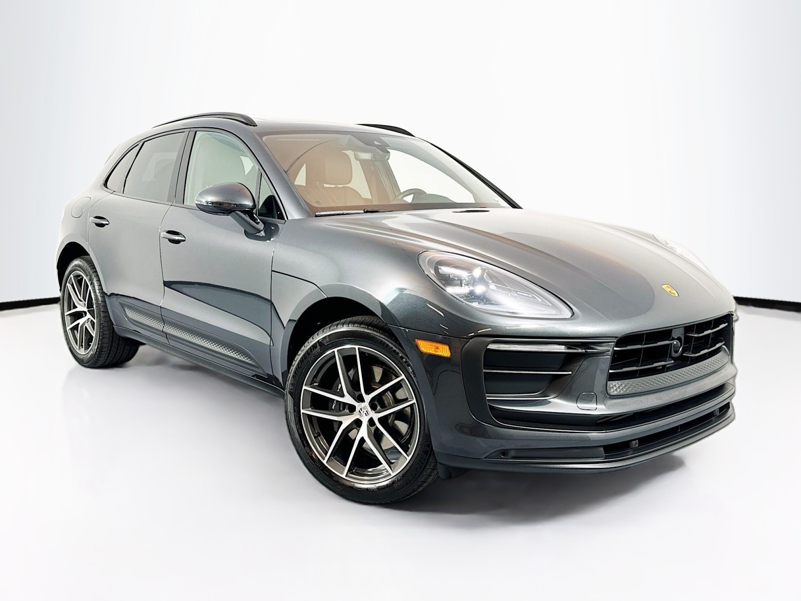 2024 Porsche Macan  3