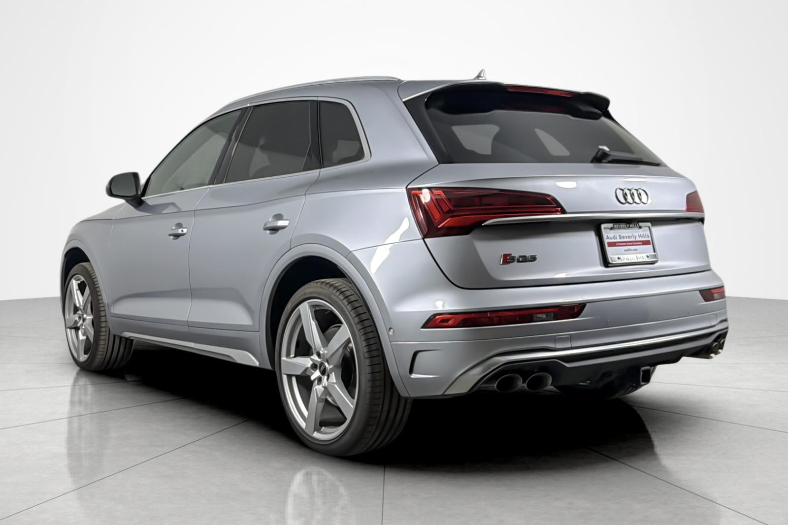 Used 2023 Florett Silver Metallic Audi Prestige 3.0 TFSI quattro image 3