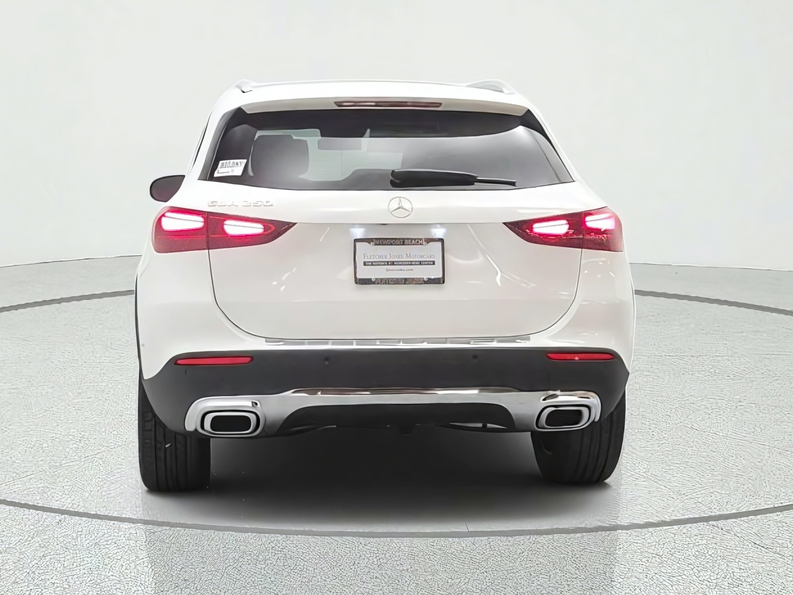 New 2026 Polar White Mercedes-Benz GLA 250 SUV image 6