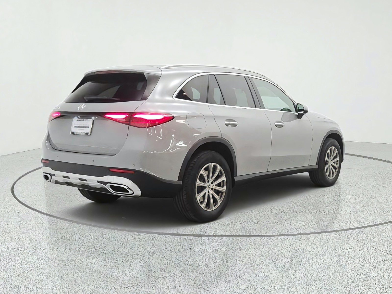 New 2027 MANUFAKTUR Alpine Grey Mercedes-Benz GLC 300 SUV image 5