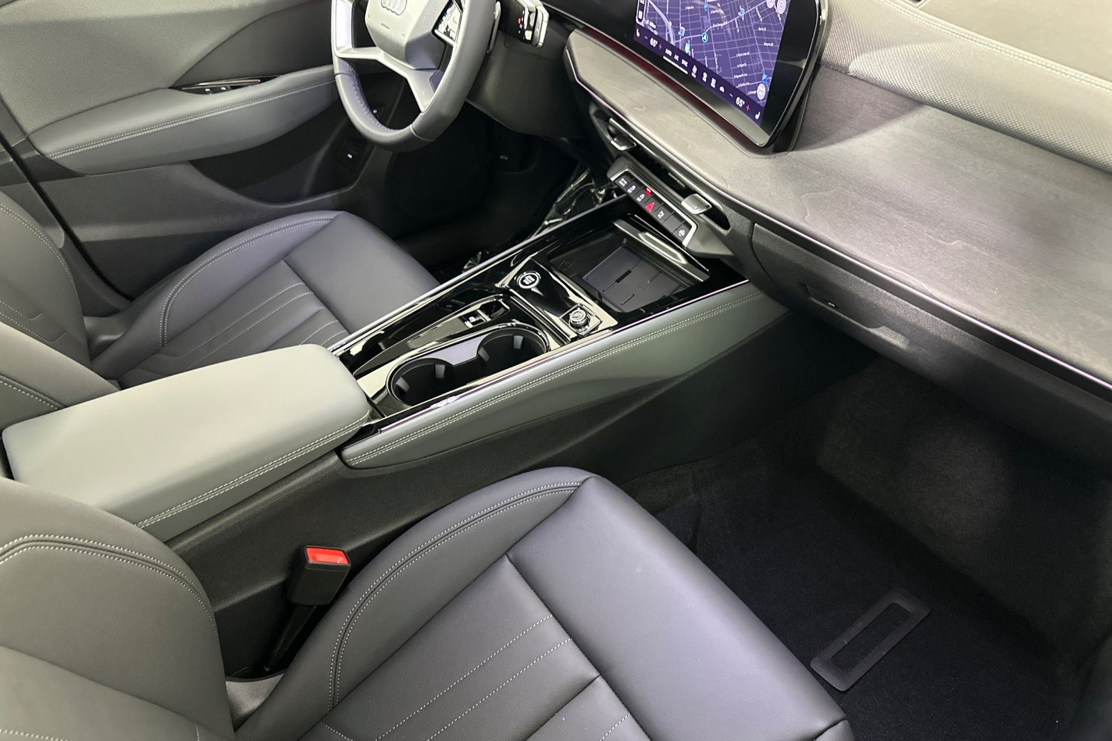 New 2026 Glacier White Metallic Audi S line image 15