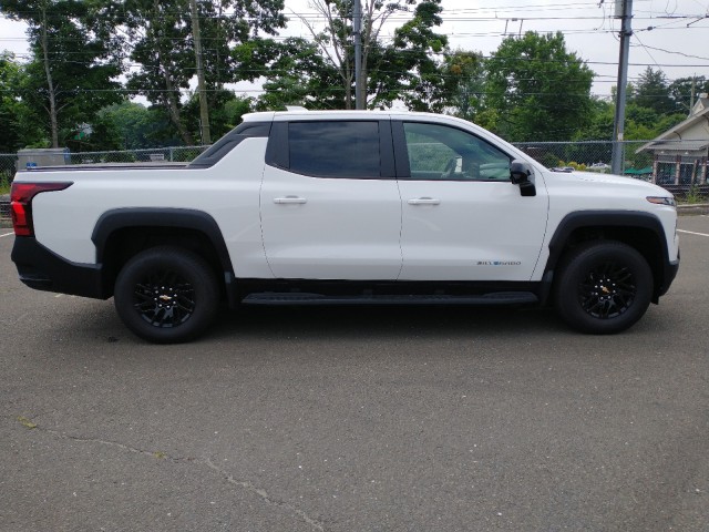 2024 Chevrolet Silverado EV Work Truck 4