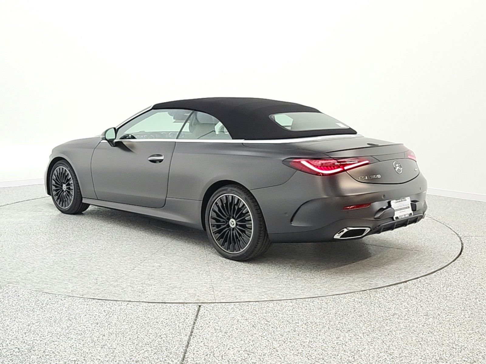 New 2026 MANUFAKTUR Graphite Grey Magno Mercedes-Benz CLE 300 image 20