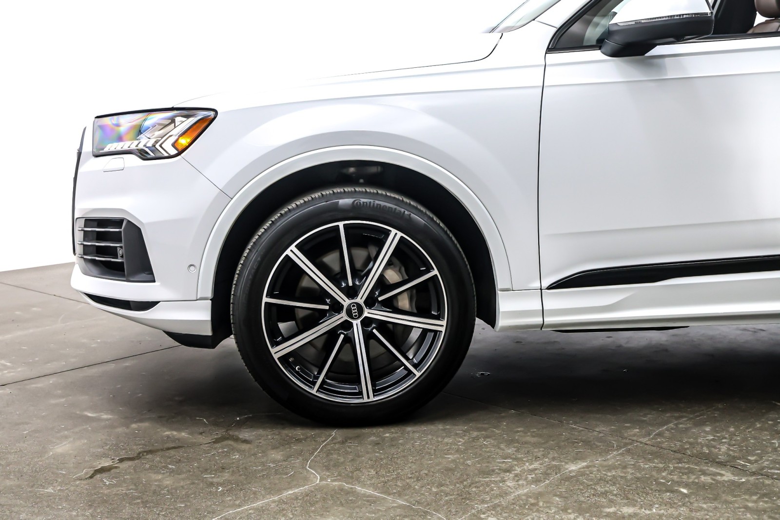 Used 2024 Carrara White Audi Premium Plus 55 TFSI quattro image 11