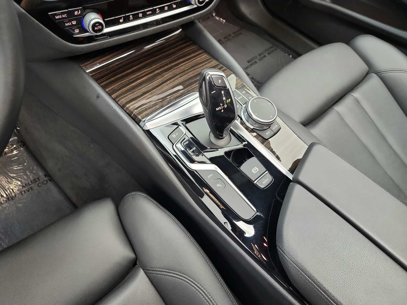 Used 2018 Jet Black BMW 530e iPerformance Plug-In Hybrid image 11