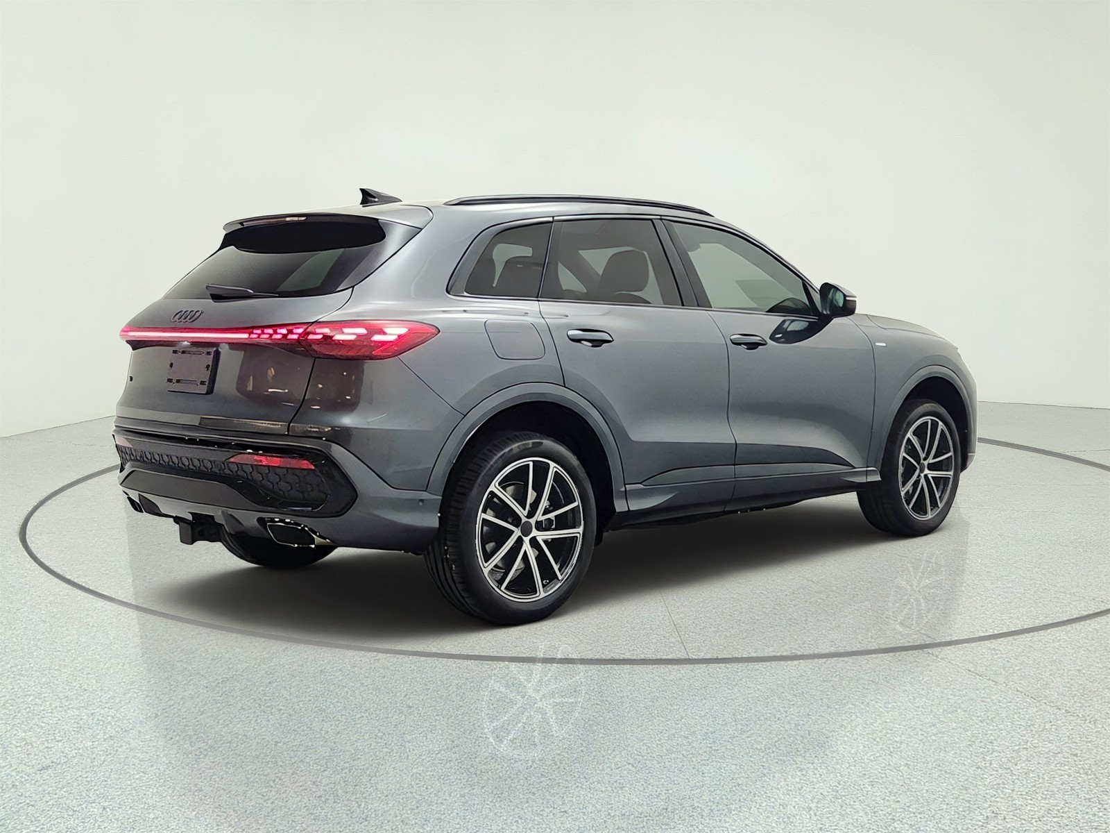 New 2026 Daytona Gray Pearl Effect Audi Premium Plus 2.0 TFSI quattro image 5