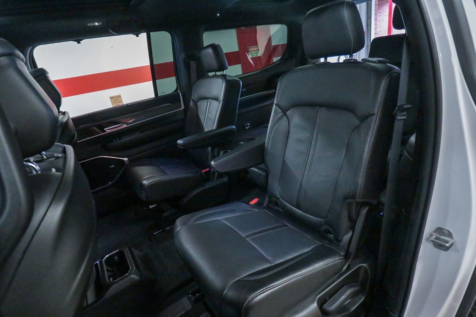 Used Car 2022 Jeep Wagoneer  Series Iii For Sale Under $35,000 In Austin, Texas