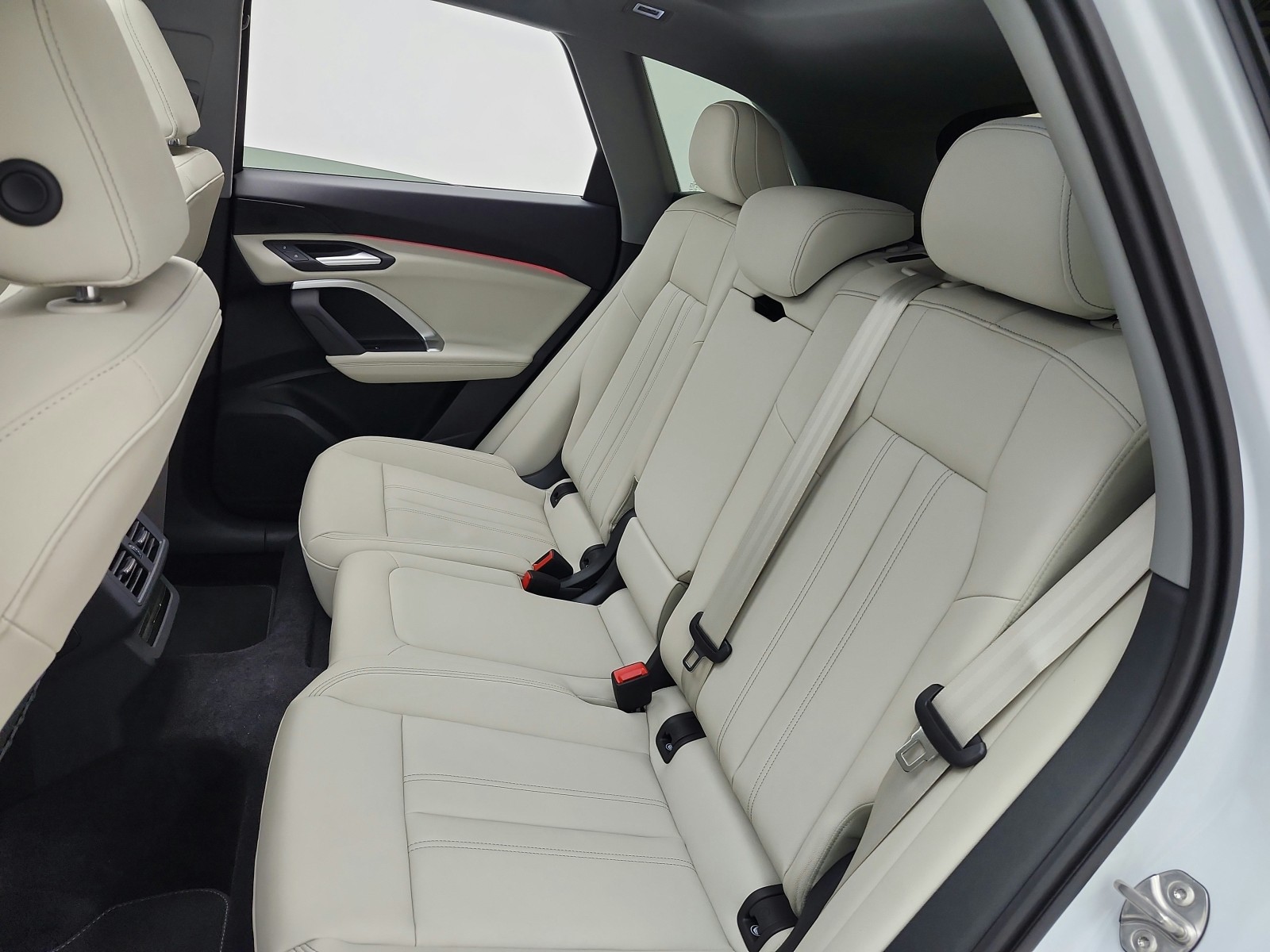 New 2026 Glacier White Metallic Audi Premium 2.0 TFSI quattro image 11