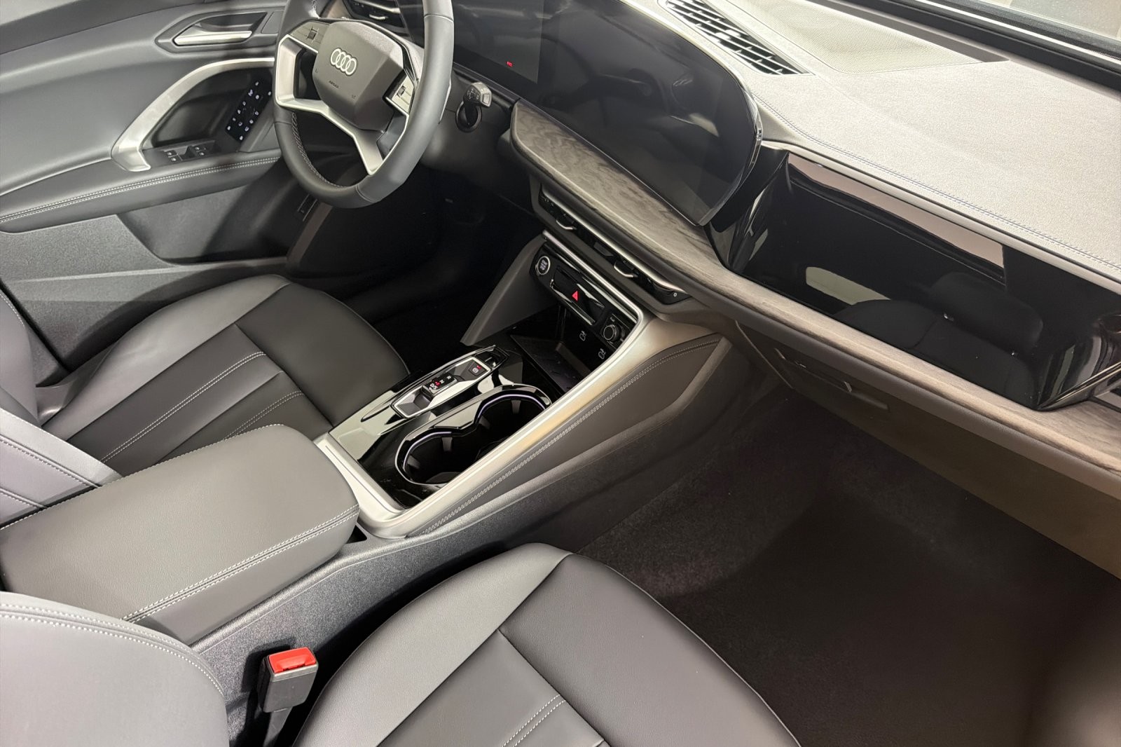 New 2026 Daytona Gray Pearl Effect Audi Premium Plus 2.0 TFSI quattro image 15