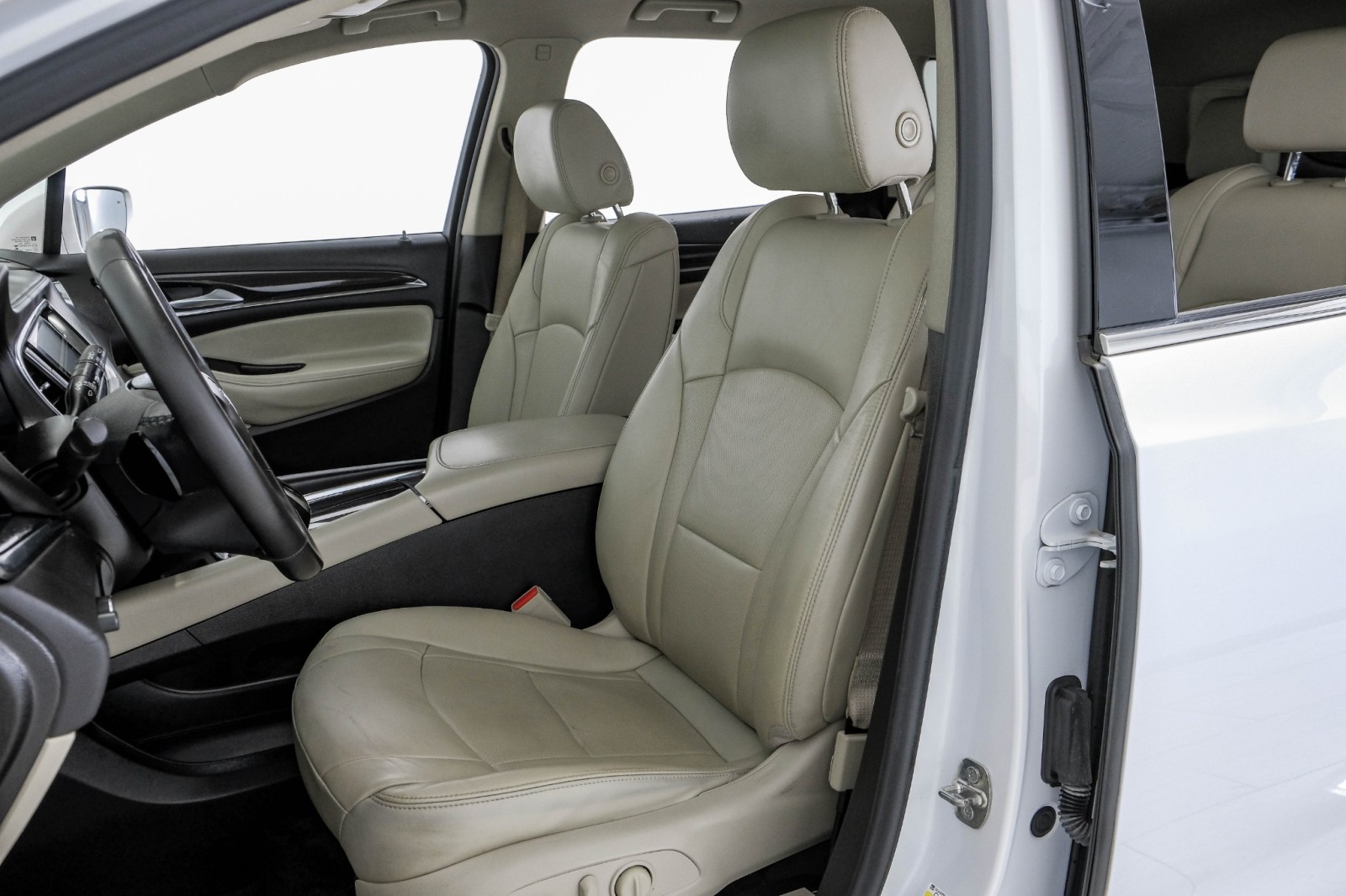 2020 Buick Enclave ESSENCE BLIND SPOT ASSIST LEATHER HEATED SEATS REA 34