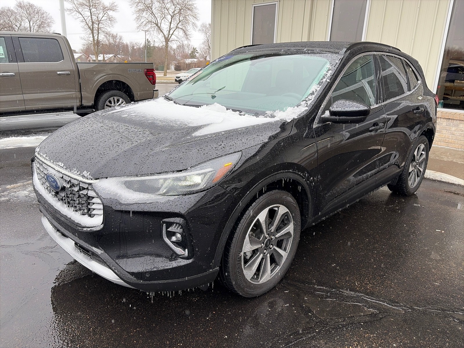 Agate Black Metallic 2023 Ford Escape Platinum AWD SUV / Crossover All-Wheel Drive Automatic