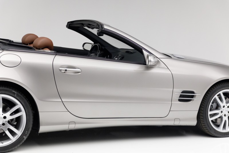 2007 Mercedes-Benz SL 550 50th Anniversary Edition 5.5L V8 in , 