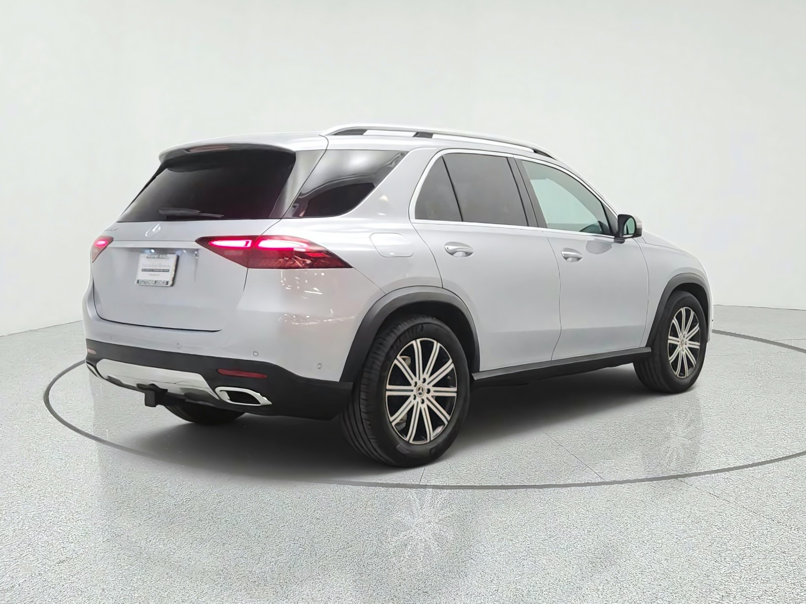 New 2026 Cirrus Silver Metallic Mercedes-Benz GLE 350 SUV image 5