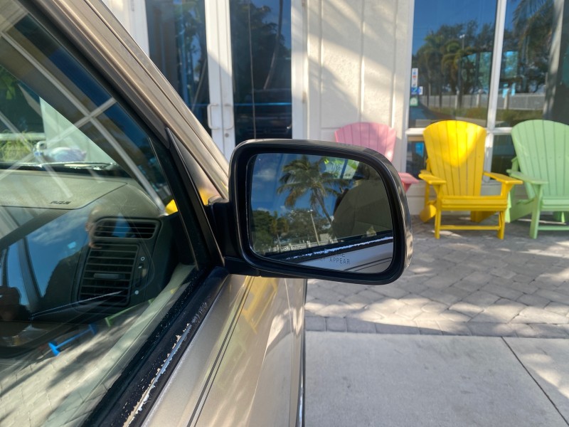 2005 Honda CR-V LX LOW MILES 52,177 SUV in , 