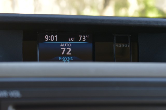 2011 Toyota Sienna Navi Leather DVD Premium Pkg Conv. Pkg Bluetooth Rear View Camera MSRP $44,840 21