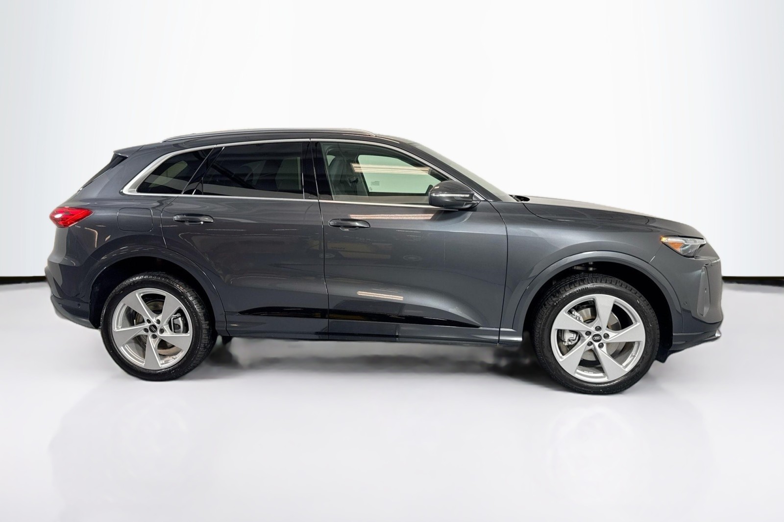 New 2025 Tambora Gray Metallic Audi Premium Plus 2.0 TFSI quattro image 25