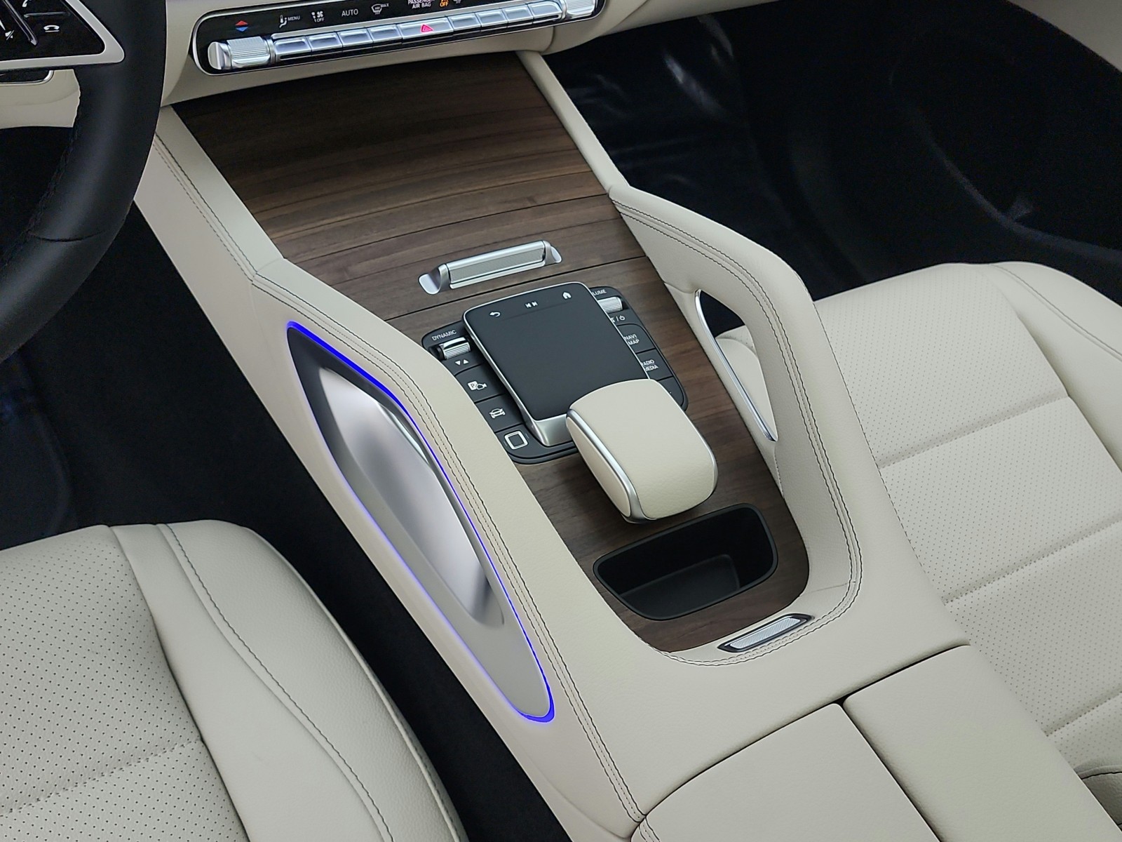 New 2026 Polar White Mercedes-Benz GLE 450 image 10