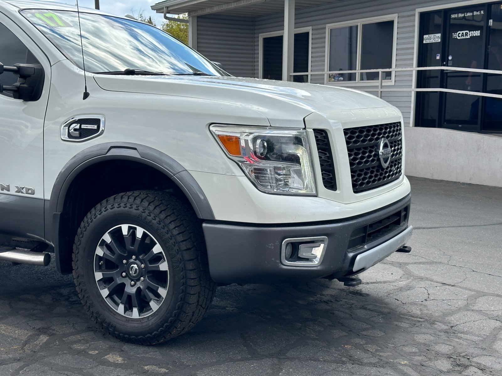 2017 Nissan Titan XD PRO-4X 3