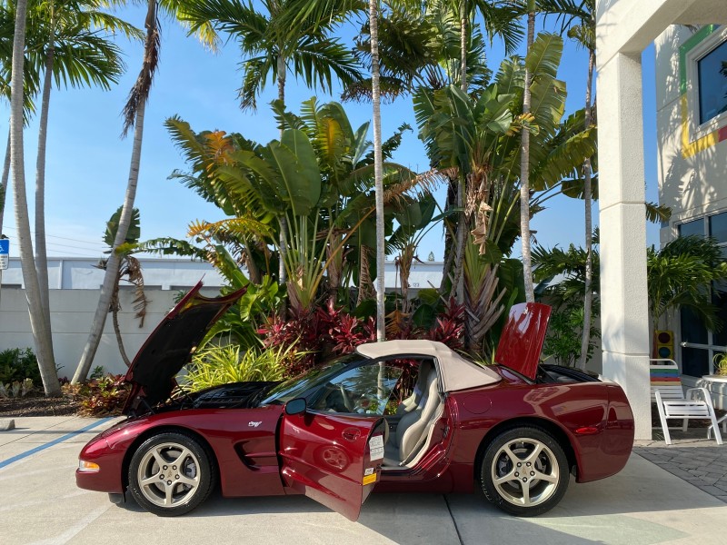 2003 Chevrolet Corvette 50TH CONVERTIBLE LOW MILES 6,742 in , 