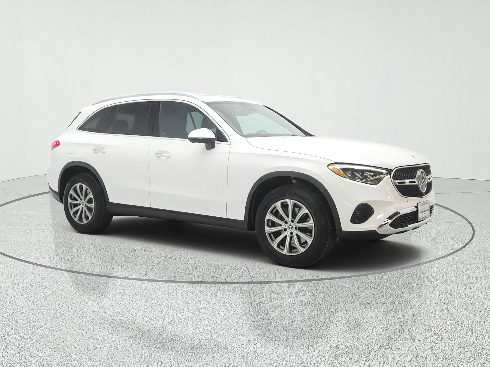 Certified Used 2026 Polar White Mercedes-Benz GLC 300 SUV image 3