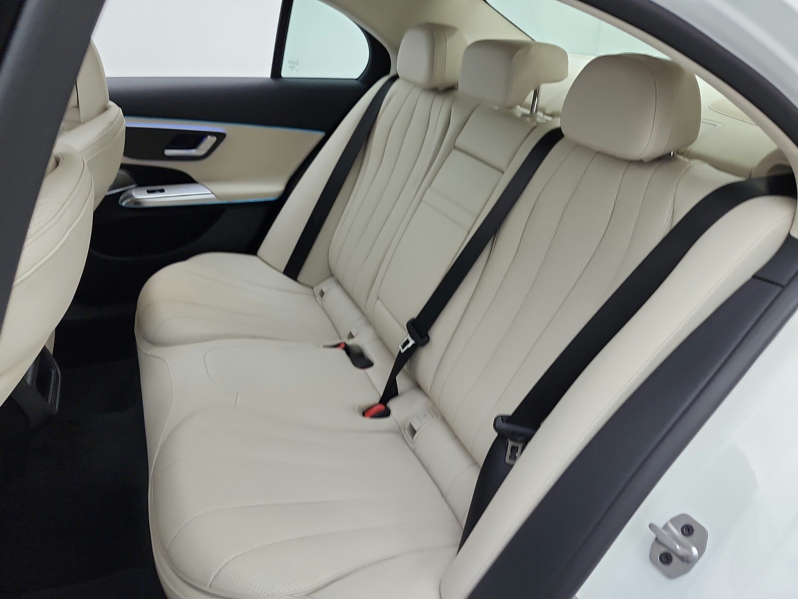 New 2026 Polar White Mercedes-Benz E 450 image 11