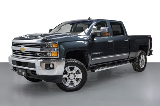 2017 Chevrolet Silverado 2500HD LTZ 4